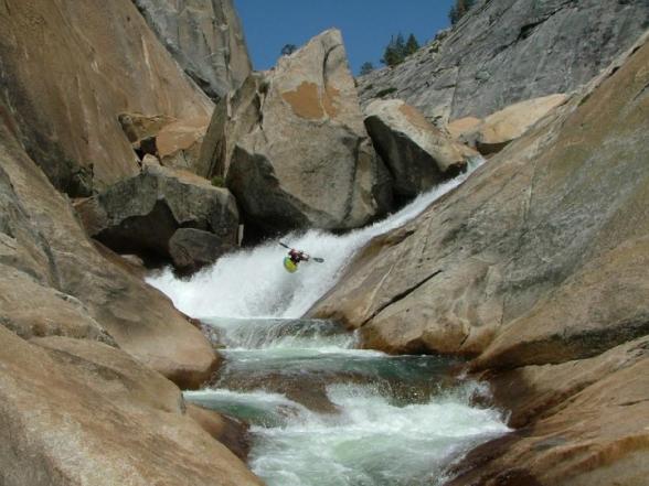 Descente de chutes en canoe :o - crazy