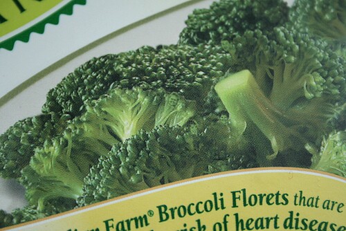 Je reve ou je vois des visages dans ces broccolis - ils sont bizarres ces broccolis