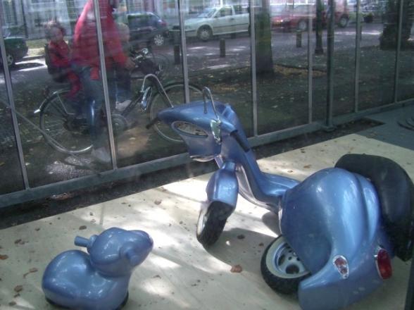 Un bebe et sa maman .. scooter ! - scooter family