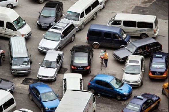 C est quoi ce bordel ? - un embouteillage de blondes